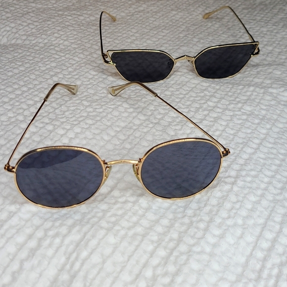 Two Sun glases - Picture 2 of 5